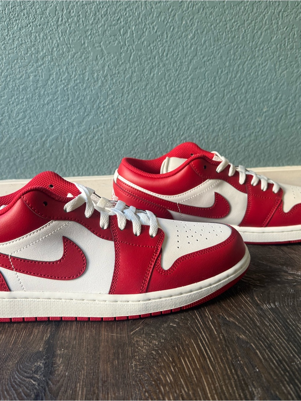 Air Jordan 1 Low Men’s Shoes - White/Varsity Red